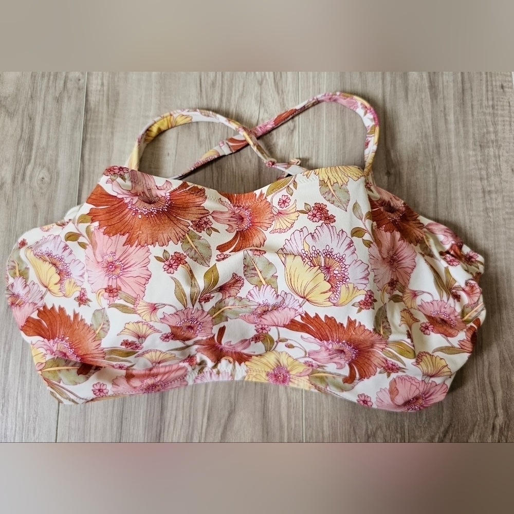 SHADE AND SHORE Two-piece Bikini Halter top - Picture 9 of 9